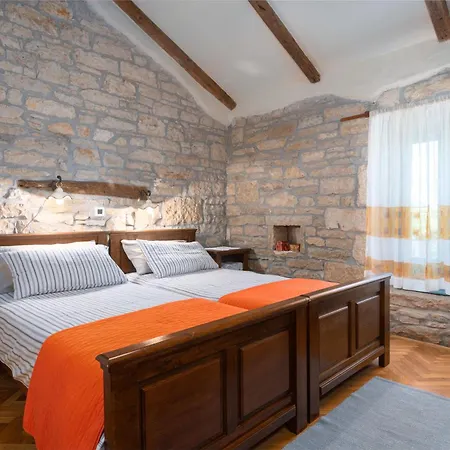 Holiday home Casa Celeste Mit Pool Und Schoenen Garten